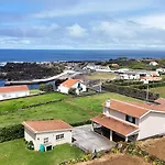 Casa de Férias Johnny's House By Pontanegraazores Biscoitos (Terceira)